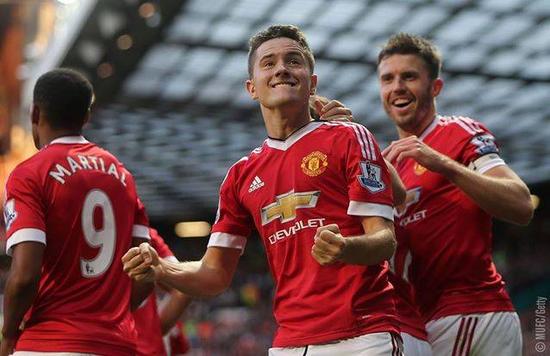 体育课程不 体育课程不